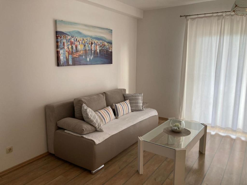 Apartment Danijela Vodice Exteriör bild