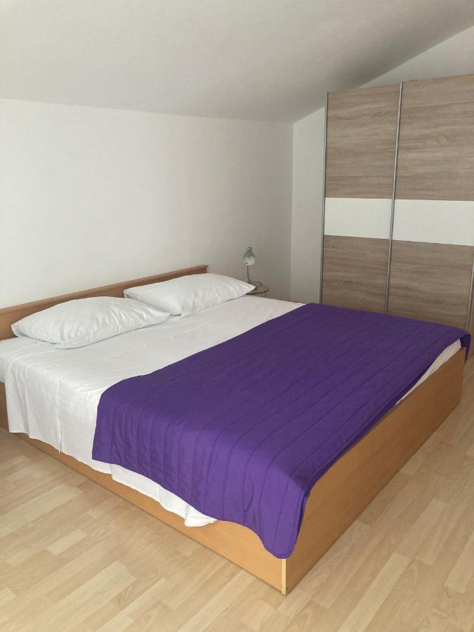 Apartment Danijela Vodice Exteriör bild