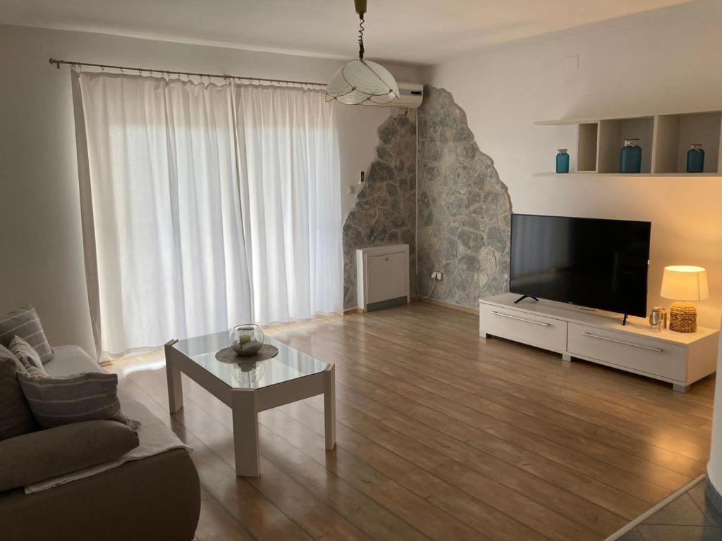 Apartment Danijela Vodice Exteriör bild