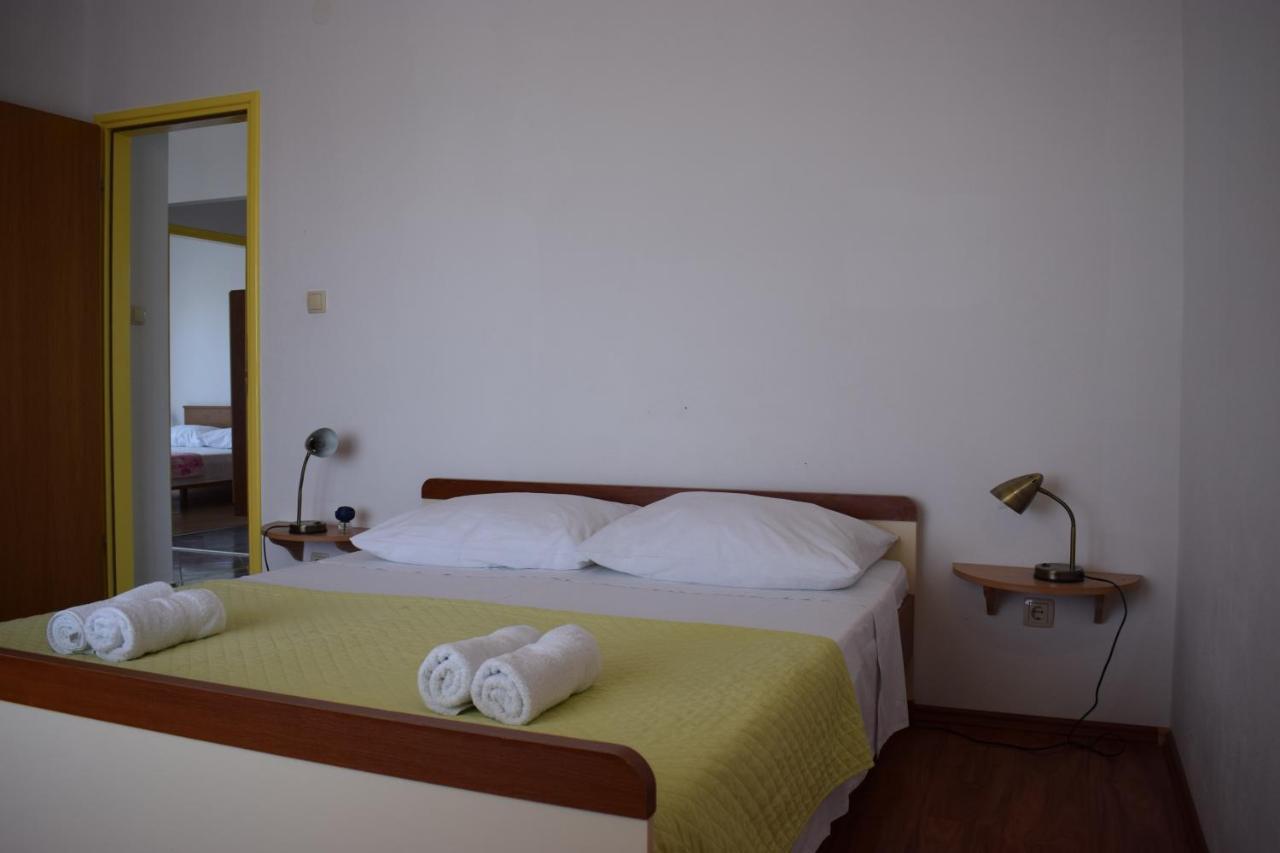 Apartment Danijela Vodice Exteriör bild