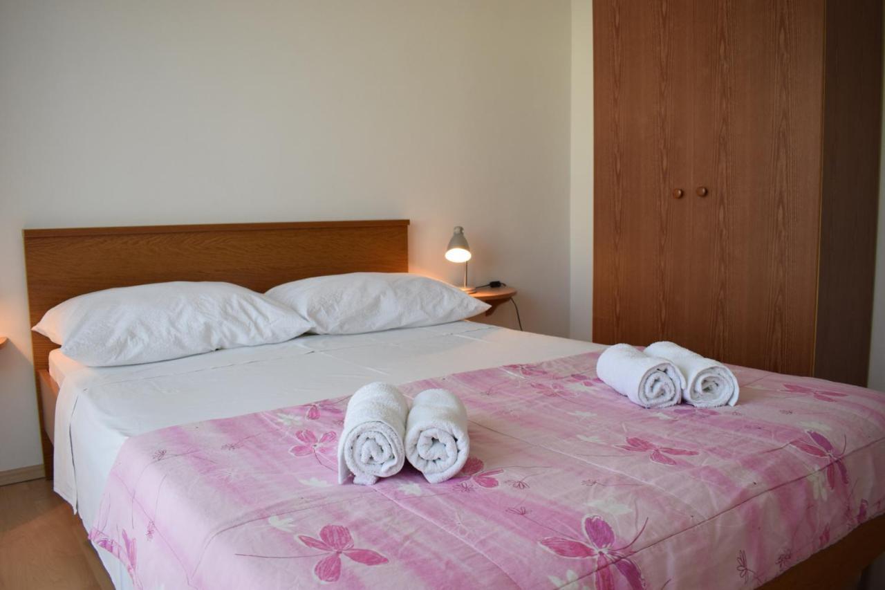 Apartment Danijela Vodice Exteriör bild