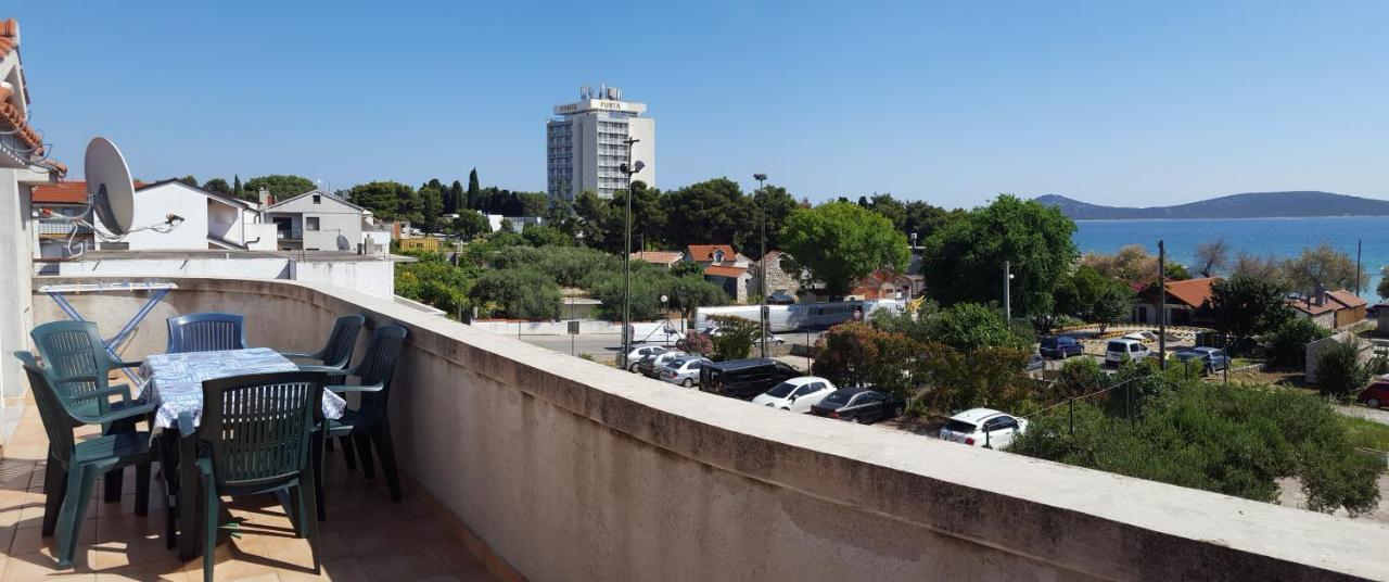 Apartment Danijela Vodice Exteriör bild